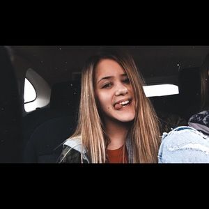 Meet your Posher, Samantha